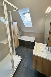 Pronájem bytu 4+kk v osobním vlastnictví 99 m², Hostivice