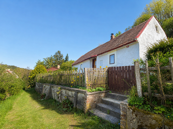 Pohled na dům - Prodej domu 45 m², Niměřice 