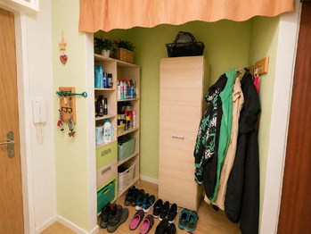 šatna - Prodej bytu 3+1 v osobním vlastnictví 78 m², Bílina