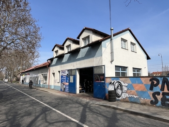 Komerční objekt  - Prodej obchodních prostor, Poděbrady