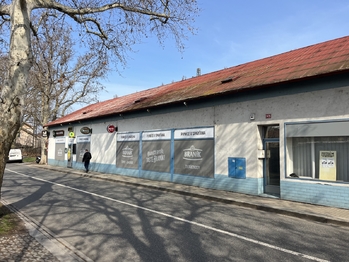 Komerční objekt  - Prodej obchodních prostor, Poděbrady