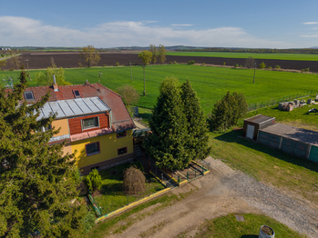 Prodej domu 200 m², Měnín