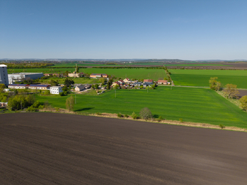 Prodej domu 200 m², Měnín