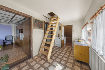 Prodej domu 200 m², Měnín