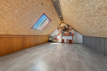 Prodej domu 200 m², Měnín