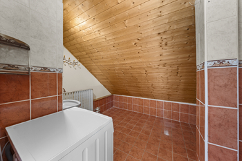 Prodej domu 200 m², Měnín