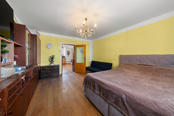 Prodej domu 200 m², Měnín