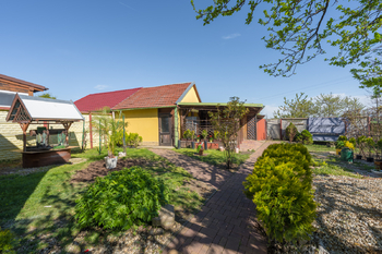 Prodej domu 200 m², Měnín