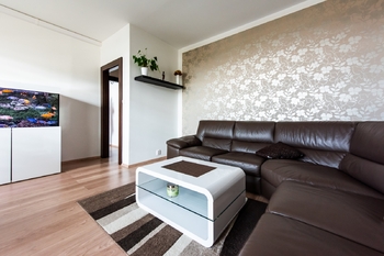 Byt 3+1, po kompletní nadstandardní rekonstrukci, 73 m2+lodžie, Horníkova, Líšeň, Brno - Prodej bytu 3+1 v osobním vlastnictví 73 m², Brno