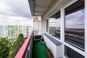 Byt 3+1, po kompletní nadstandardní rekonstrukci, 73 m2+lodžie, Horníkova, Líšeň, Brno - Prodej bytu 3+1 v osobním vlastnictví 73 m², Brno