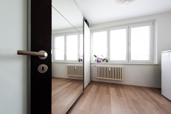 Byt 3+1, po kompletní nadstandardní rekonstrukci, 73 m2+lodžie, Horníkova, Líšeň, Brno - Prodej bytu 3+1 v osobním vlastnictví 73 m², Brno