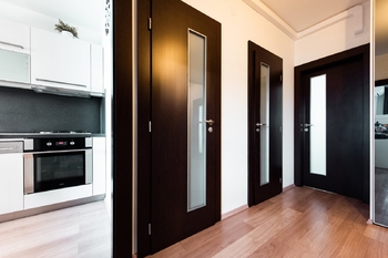 Byt 3+1, po kompletní nadstandardní rekonstrukci, 73 m2+lodžie, Horníkova, Líšeň, Brno - Prodej bytu 3+1 v osobním vlastnictví 73 m², Brno