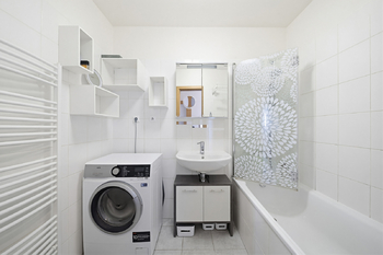 Prodej bytu 3+kk v osobním vlastnictví 55 m², Klecany