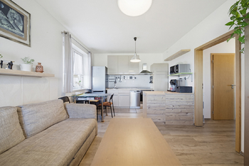 Prodej bytu 3+kk v osobním vlastnictví 55 m², Klecany