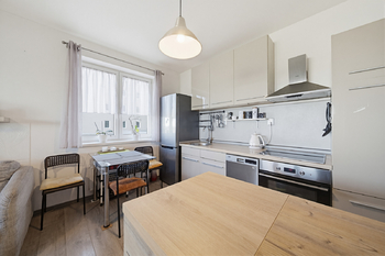 Prodej bytu 3+kk v osobním vlastnictví 55 m², Klecany