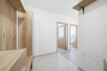 Prodej bytu 3+kk v osobním vlastnictví 55 m², Klecany