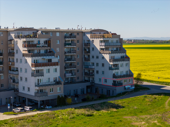 Prodej bytu 3+kk v osobním vlastnictví 55 m², Klecany