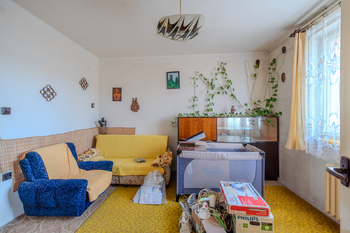 ložnice skutečný stav - Prodej bytu 2+1 v družstevním vlastnictví 52 m², Semily