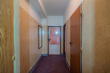 předsíň - vyklizeno vizualizací - Prodej bytu 2+1 v družstevním vlastnictví 52 m², Semily