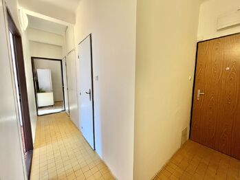 Pronájem bytu 2+kk v osobním vlastnictví 55 m², Praha 5 - Smíchov