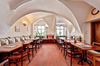 Prodej nájemního domu 266 m², Tábor