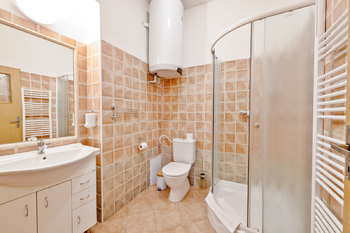 Prodej nájemního domu 266 m², Tábor