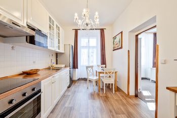 Prodej nájemního domu 266 m², Tábor