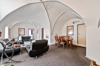 Prodej nájemního domu 266 m², Tábor