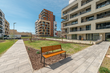 Pronájem bytu 3+kk v osobním vlastnictví 77 m², Praha 9 - Hloubětín