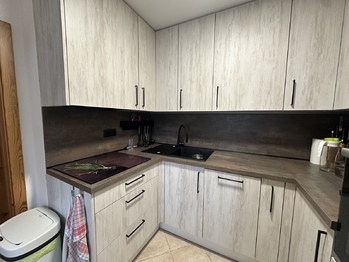 Kuchyňský kout - Prodej domu 65 m², Husinec