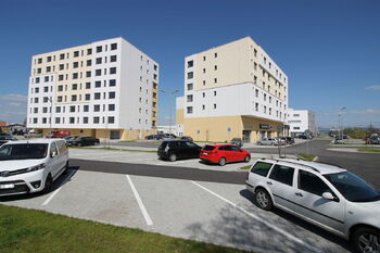 Parkovací místo - Pronájem bytu 2+kk v osobním vlastnictví 73 m², České Budějovice