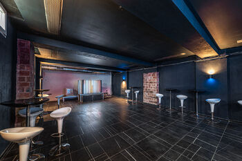 Pronájem obchodních prostor 140 m², Břidličná