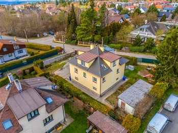 Prodej pozemku 695 m², Říčany