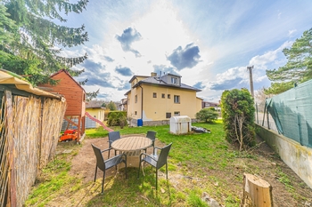 Prodej pozemku 695 m², Říčany