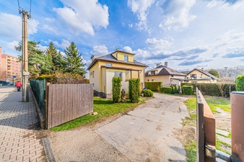 Prodej pozemku 695 m², Říčany