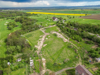 Prodej pozemku 1000 m², Bitozeves