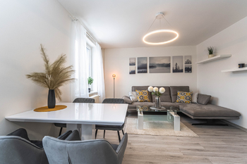 Pronájem bytu 4+kk v družstevním vlastnictví 83 m², Praha 5 - Smíchov