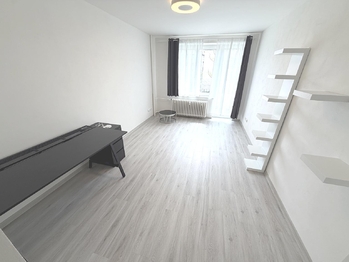 Pronájem bytu 4+kk v družstevním vlastnictví 83 m², Praha 5 - Smíchov