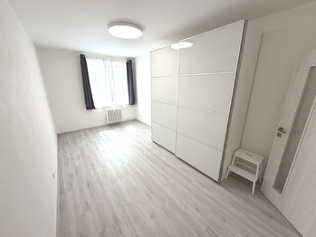 Pronájem bytu 4+kk v družstevním vlastnictví 83 m², Praha 5 - Smíchov