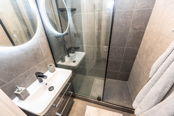 Pronájem bytu 4+kk v družstevním vlastnictví 83 m², Praha 5 - Smíchov