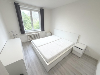 Pronájem bytu 4+kk v družstevním vlastnictví 83 m², Praha 5 - Smíchov