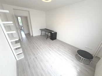Pronájem bytu 4+kk v družstevním vlastnictví 83 m², Praha 5 - Smíchov