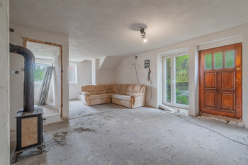 Prodej domu 207 m², Lnáře