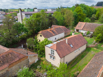 Prodej domu 207 m², Lnáře