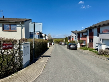 Klid a zeleň v okolí - Prodej bytu 2+kk v osobním vlastnictví 38 m², Říčany