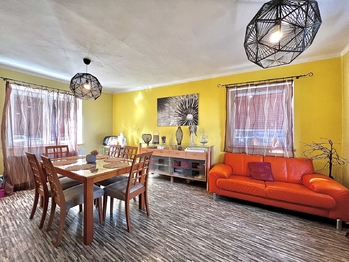 Prodej domu 200 m², Hodkovice nad Mohelkou