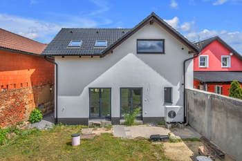 Prodej domu 160 m², Dolní Bousov