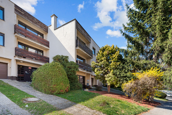 Prodej domu 218 m², Praha 8 - Libeň