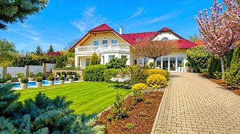 Prodej domu 243 m², Kly