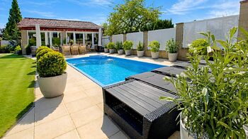 Prodej domu 243 m², Kly